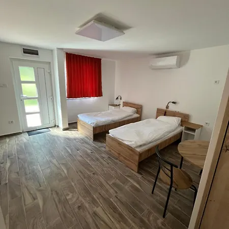 Gran Camping & Panzio Esztergom Exterior photo